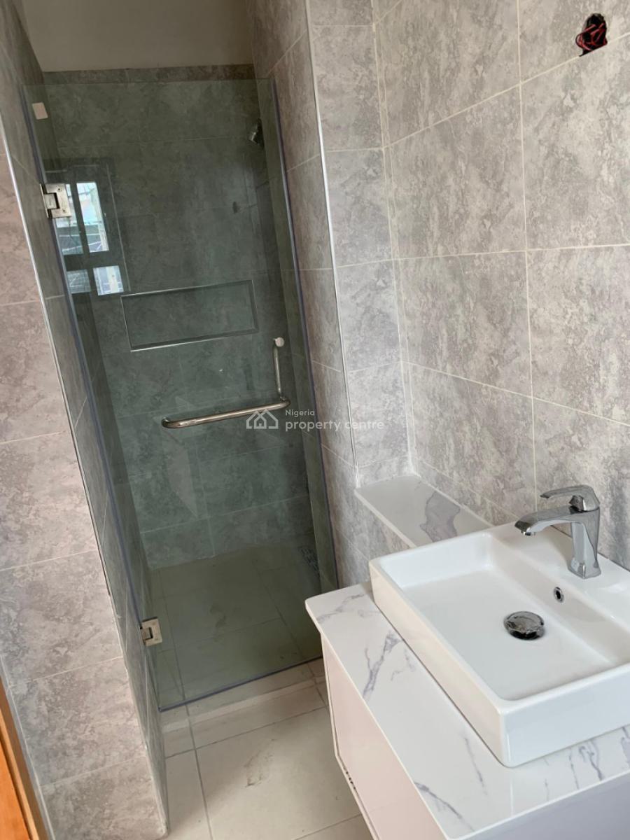 Modern 2 Bedroom Apartment, Ologolo, Lekki, Lagos, Flat / Apartment for Rent