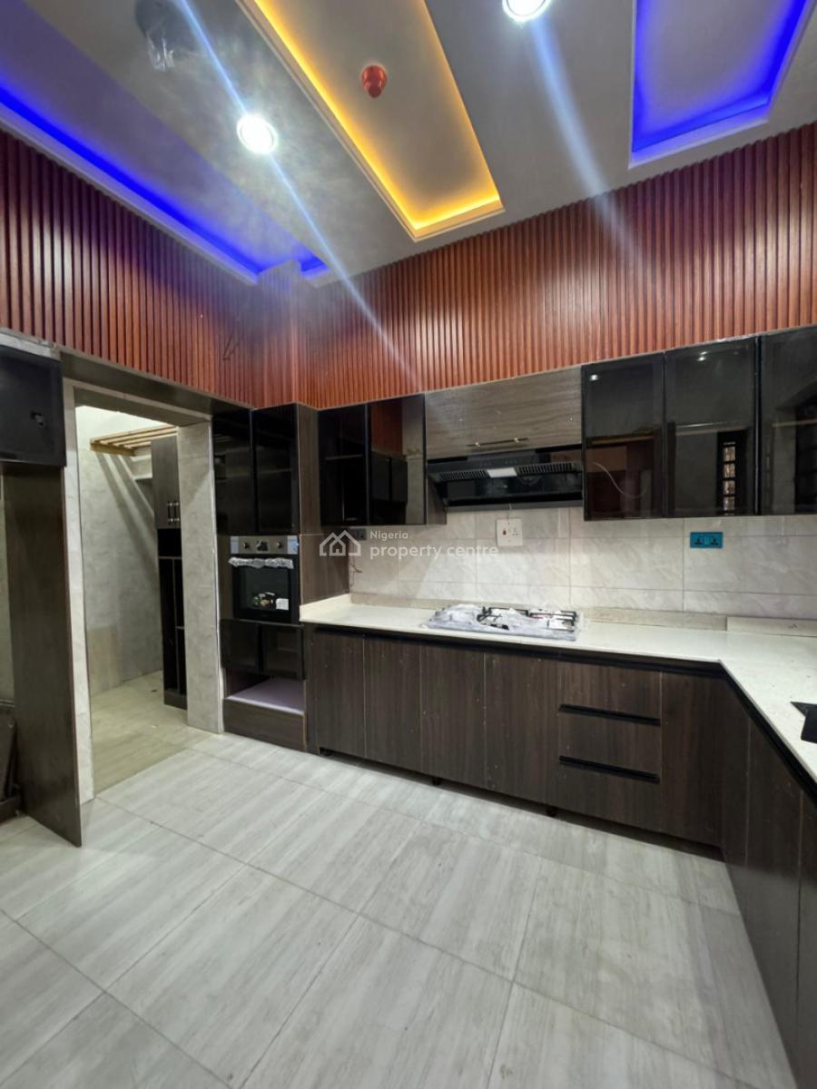 Luxurious  5 Bedroom Fully Detached Duplex Plus Bq, Gbagada, Lagos, Detached Duplex for Sale