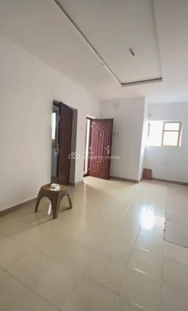 Serviced Mini Flat ( Upstairs) - Video Available, Osapa, Lekki, Lagos, Mini Flat (room and Parlour) for Rent
