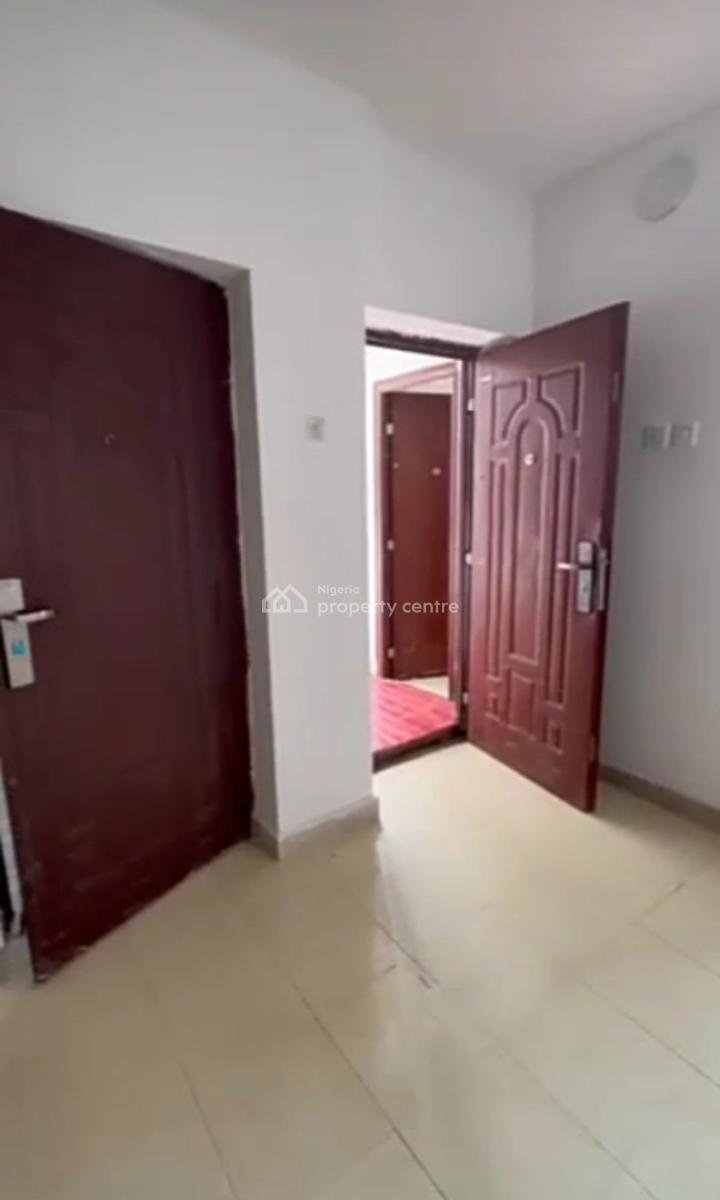 Serviced Mini Flat ( Upstairs) - Video Available, Osapa, Lekki, Lagos, Mini Flat (room and Parlour) for Rent