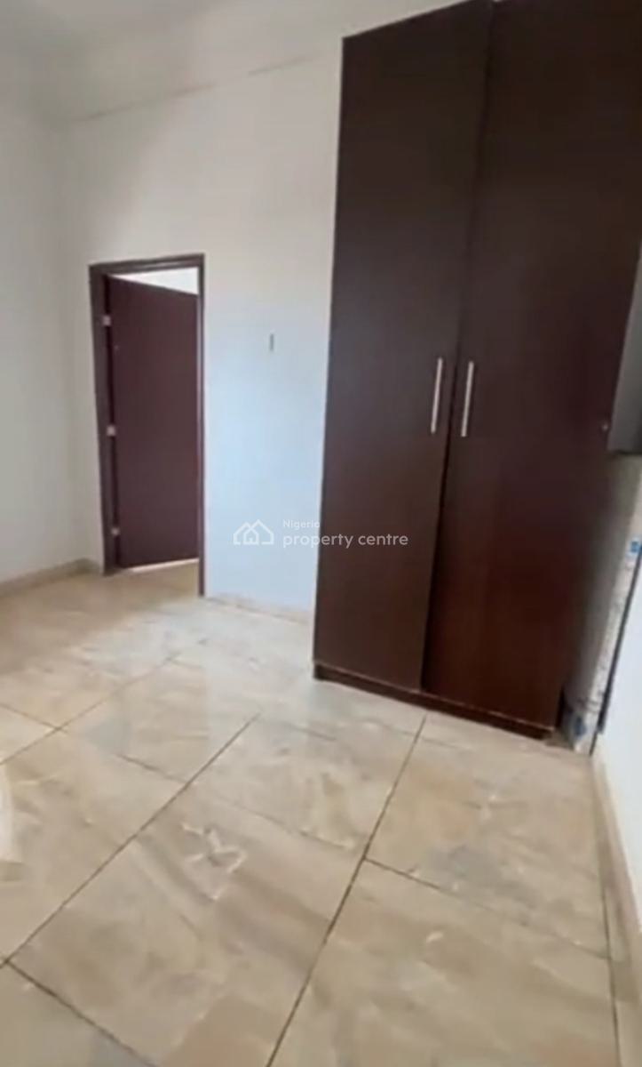 Serviced Mini Flat ( Upstairs) - Video Available, Osapa, Lekki, Lagos, Mini Flat (room and Parlour) for Rent