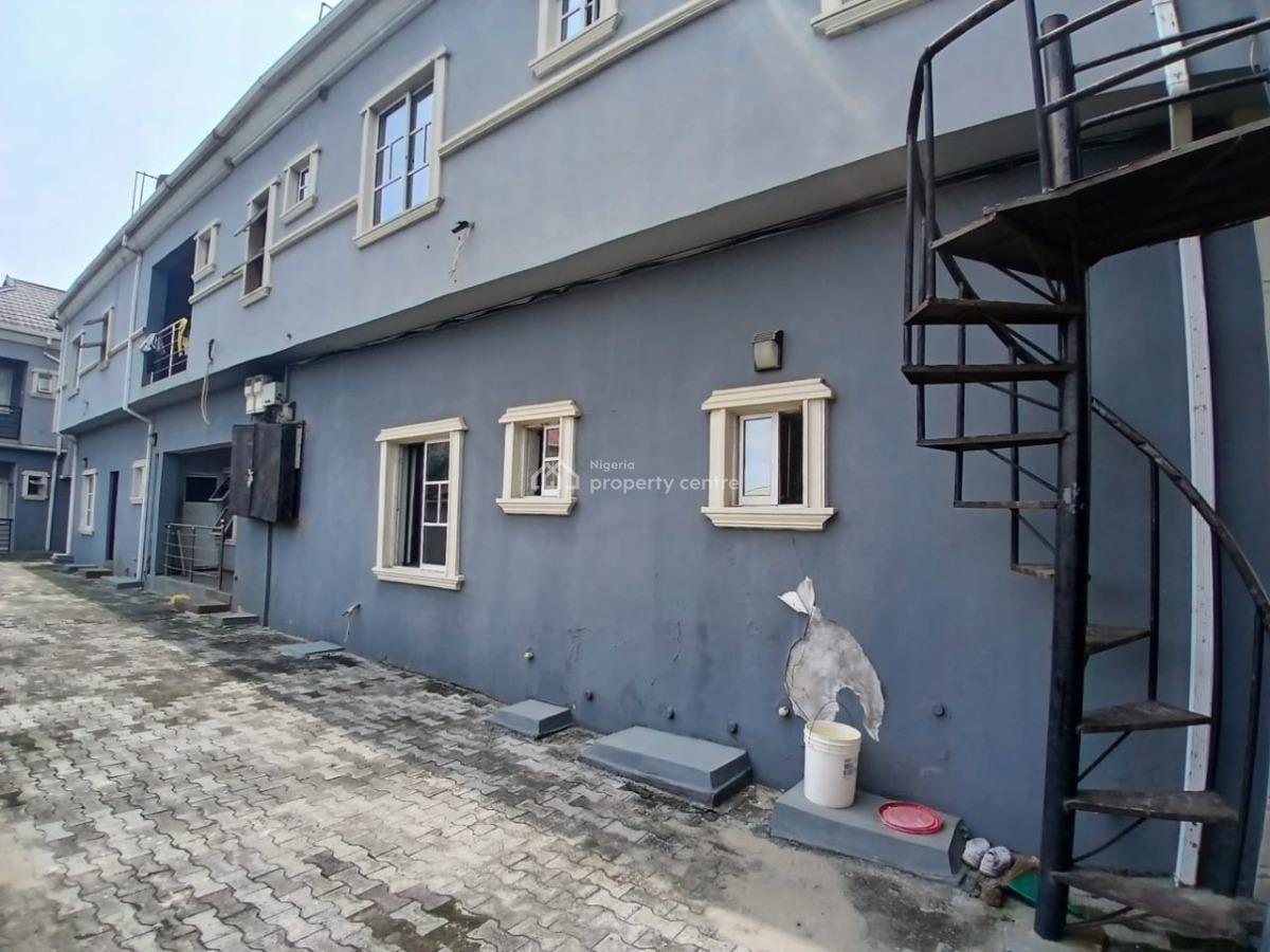 Self Contained in a Shared Apartment, Alasia General Paints, Ajah, Lagos, Self Contain (single Rooms) for Rent