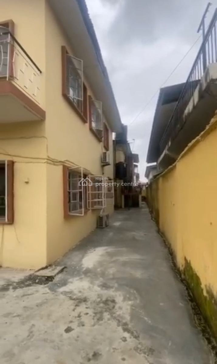 a Solidly Built Tenantable Block of 4 Flats, Consisting of 2 Nos 4 Bed, Abiona Close,off Falolu, Surulere, Lagos, Block of Flats for Sale