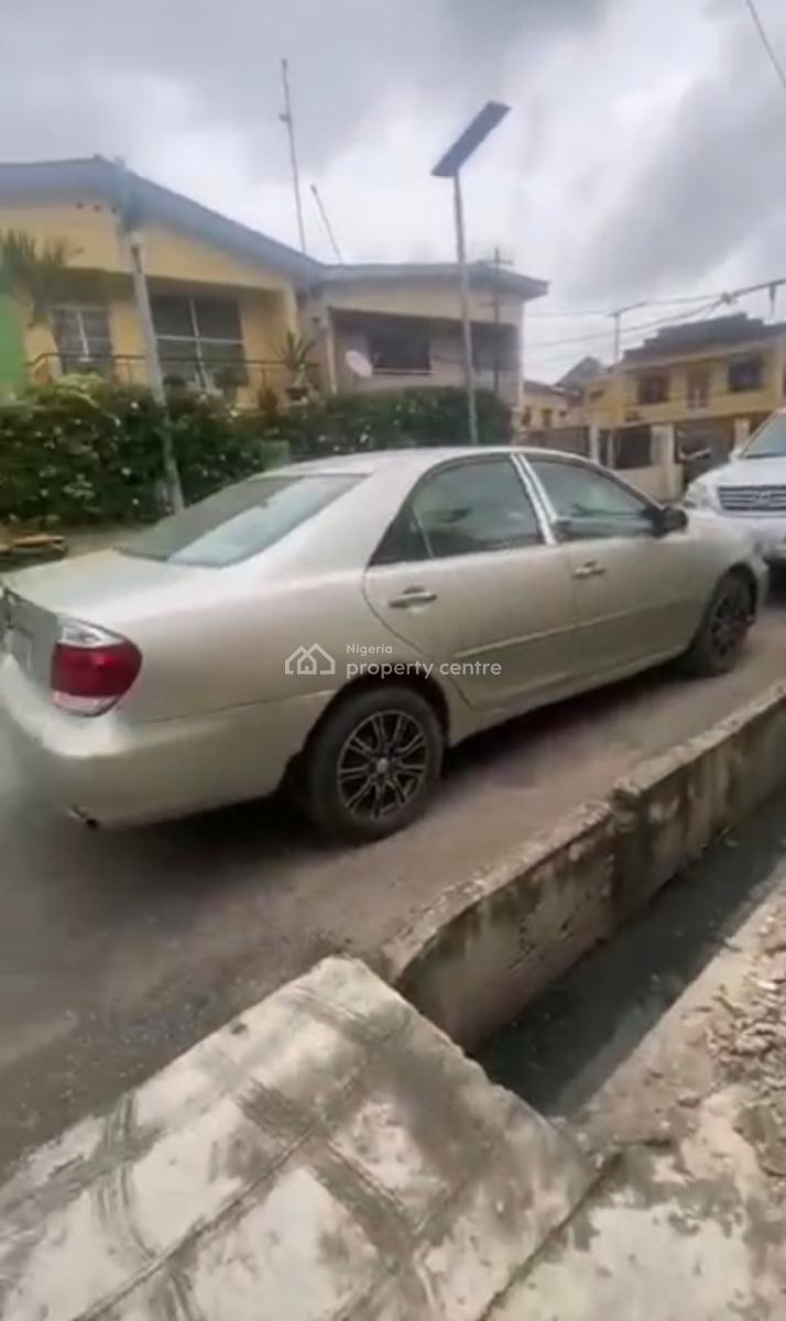 a Solidly Built Tenantable Block of 4 Flats, Consisting of 2 Nos 4 Bed, Abiona Close,off Falolu, Surulere, Lagos, Block of Flats for Sale