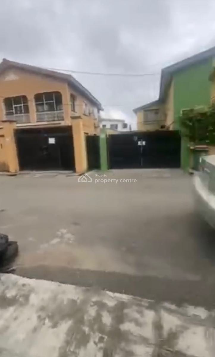 a Solidly Built Tenantable Block of 4 Flats, Consisting of 2 Nos 4 Bed, Abiona Close,off Falolu, Surulere, Lagos, Block of Flats for Sale