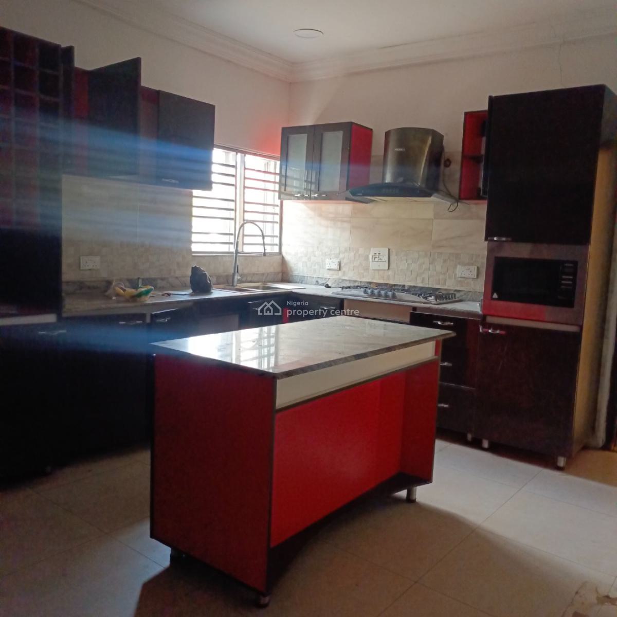 4 Bedroom Flat, Off Freedom Way, Lekki Phase 1, Lekki, Lagos, Flat / Apartment for Rent