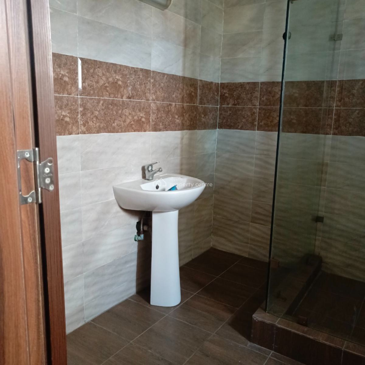 4 Bedroom Flat, Off Freedom Way, Lekki Phase 1, Lekki, Lagos, Flat / Apartment for Rent