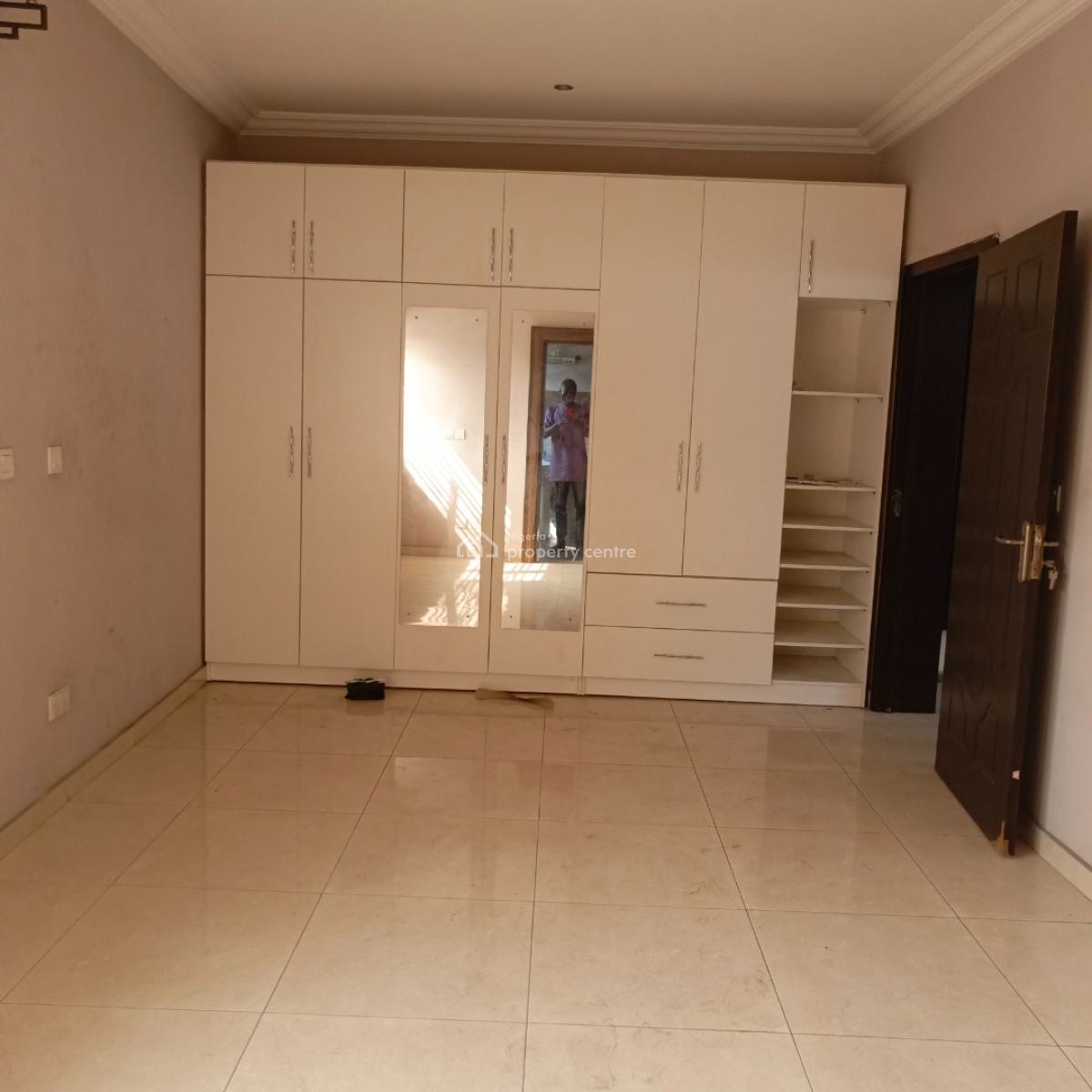 4 Bedroom Flat, Off Freedom Way, Lekki Phase 1, Lekki, Lagos, Flat / Apartment for Rent
