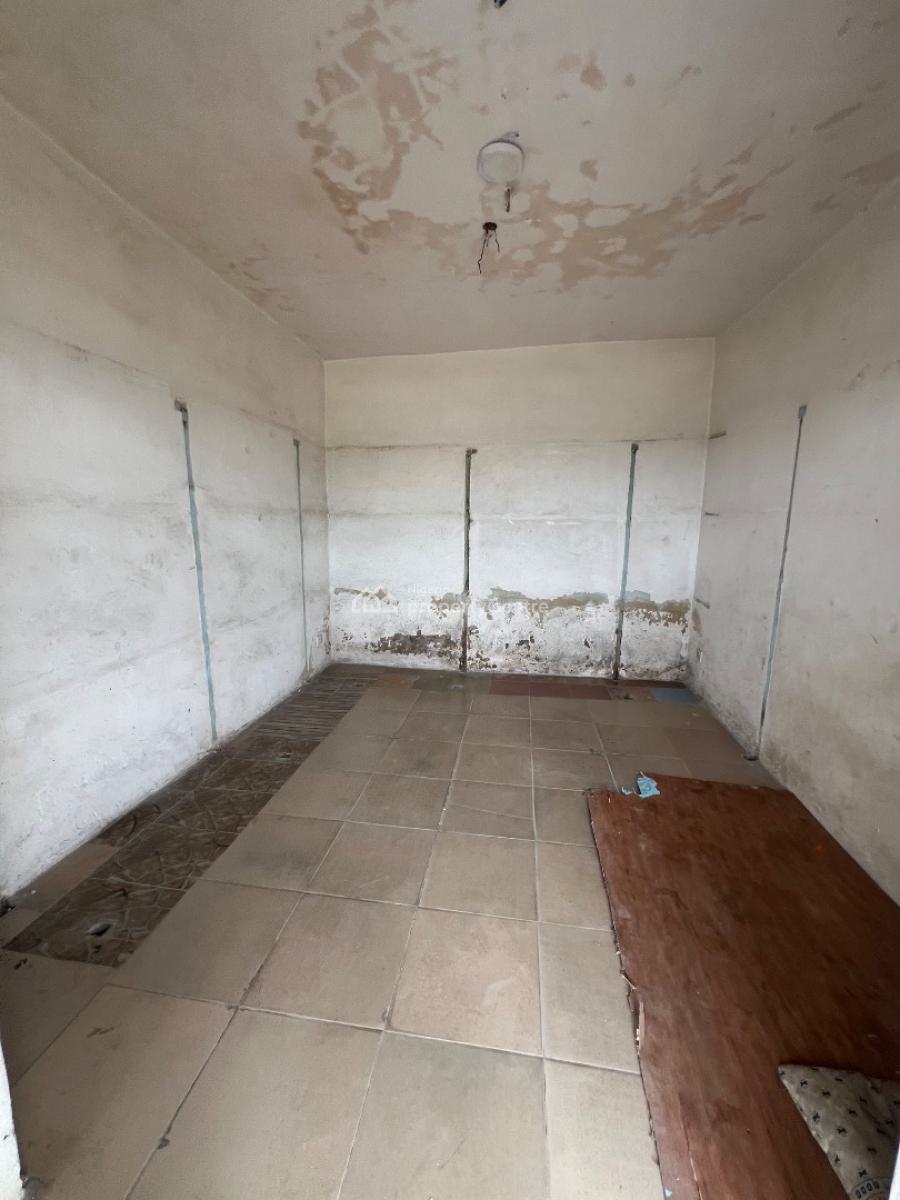 Shop Facing Express Lekki Epe Expressway, Fidison Bustop, Abijo, Lekki, Lagos, Shop for Rent
