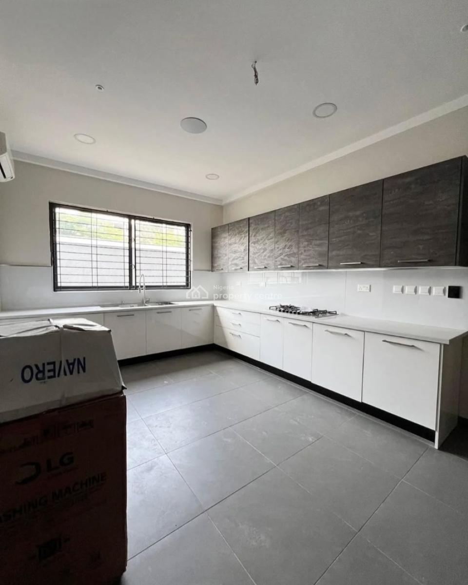 Tastefully Furnished and Serviced with 24/7 Power Supply 4 Bedroom En-, Banana Island, Ikoyi, Lagos, House for Rent