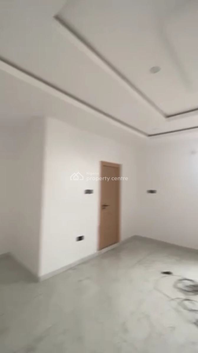 Exquisite Newly Built Mini Flat with Water Heater, Yaba, Lagos, Mini Flat (room and Parlour) for Rent