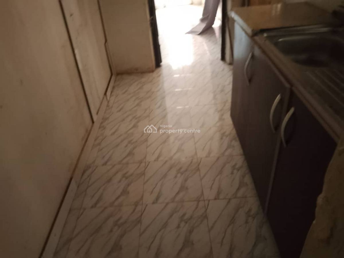 Lovely Miniflat, Omole Phase 2, Ikeja, Lagos, Flat / Apartment for Rent