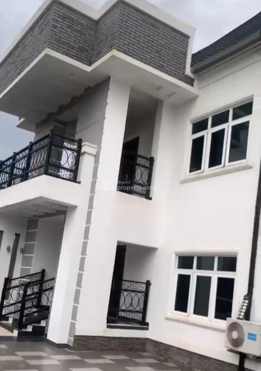 4 Bedroom Duplex, with 2 Sitting Rooms 2 Bedroom, & a Room and Parlour, Mtn Mast, Ugbor Village Road, Gra, Benin, Oredo, Edo, House for Sale