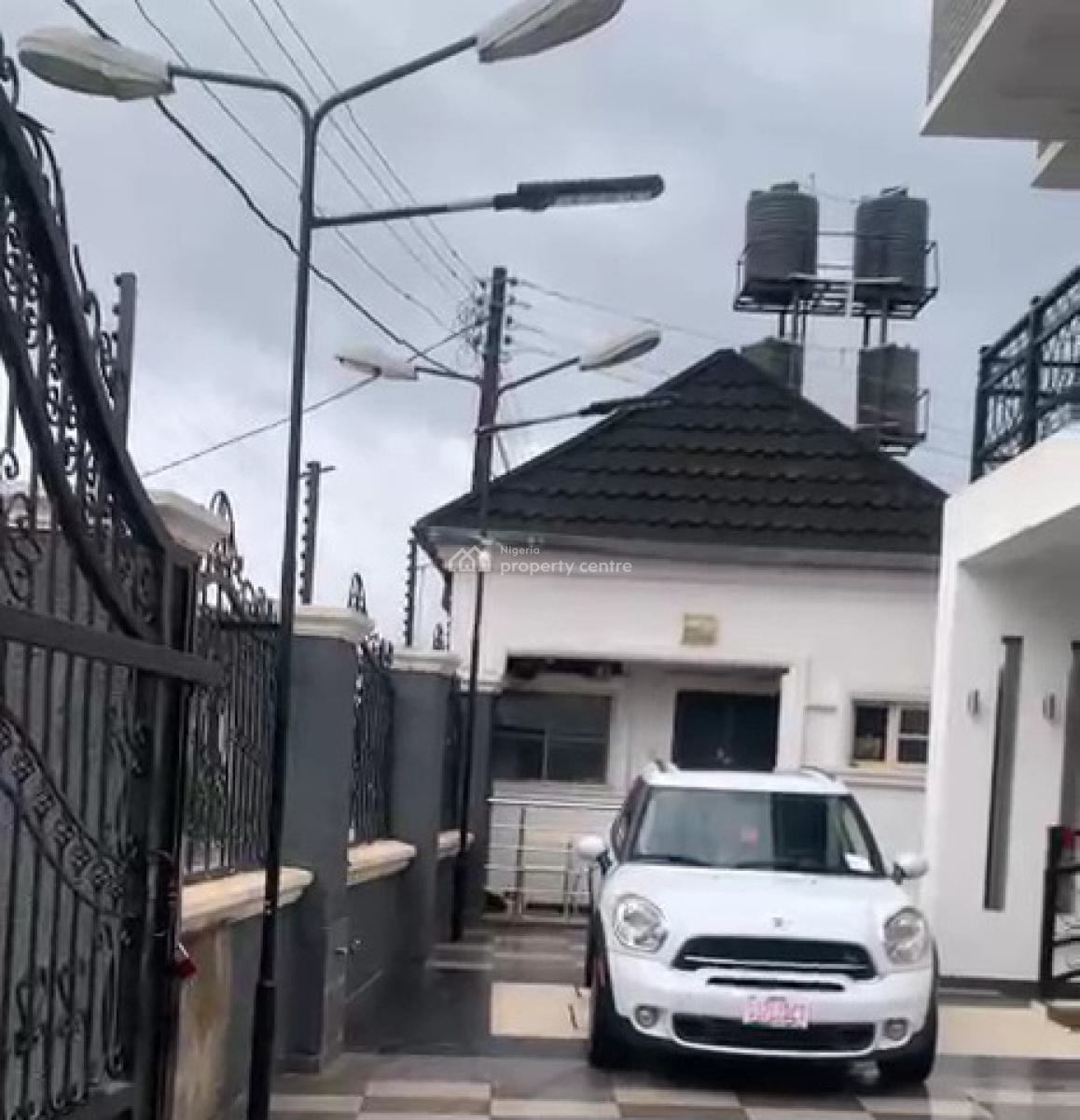 4 Bedroom Duplex, with 2 Sitting Rooms 2 Bedroom, & a Room and Parlour, Mtn Mast, Ugbor Village Road, Gra, Benin, Oredo, Edo, House for Sale