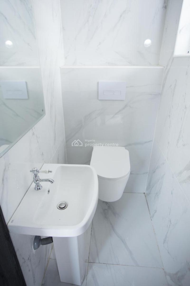 Standard 3 Bedrooms, Ikeja Gra, Ikeja, Lagos, Flat / Apartment for Rent
