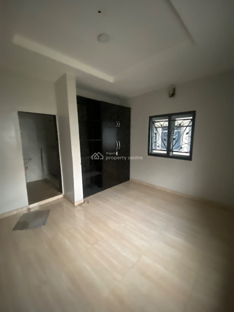 Luxury 2 Bedroom Apartment (upstairs), Alashela, Ogombo, Ajah, Lagos, Flat / Apartment for Rent