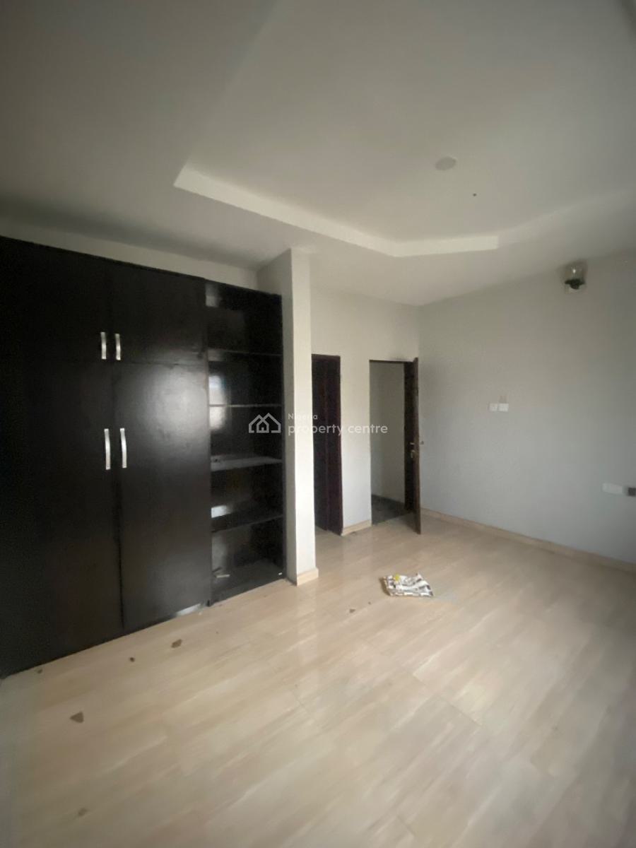 Luxury 2 Bedroom Apartment (upstairs), Alashela, Ogombo, Ajah, Lagos, Flat / Apartment for Rent