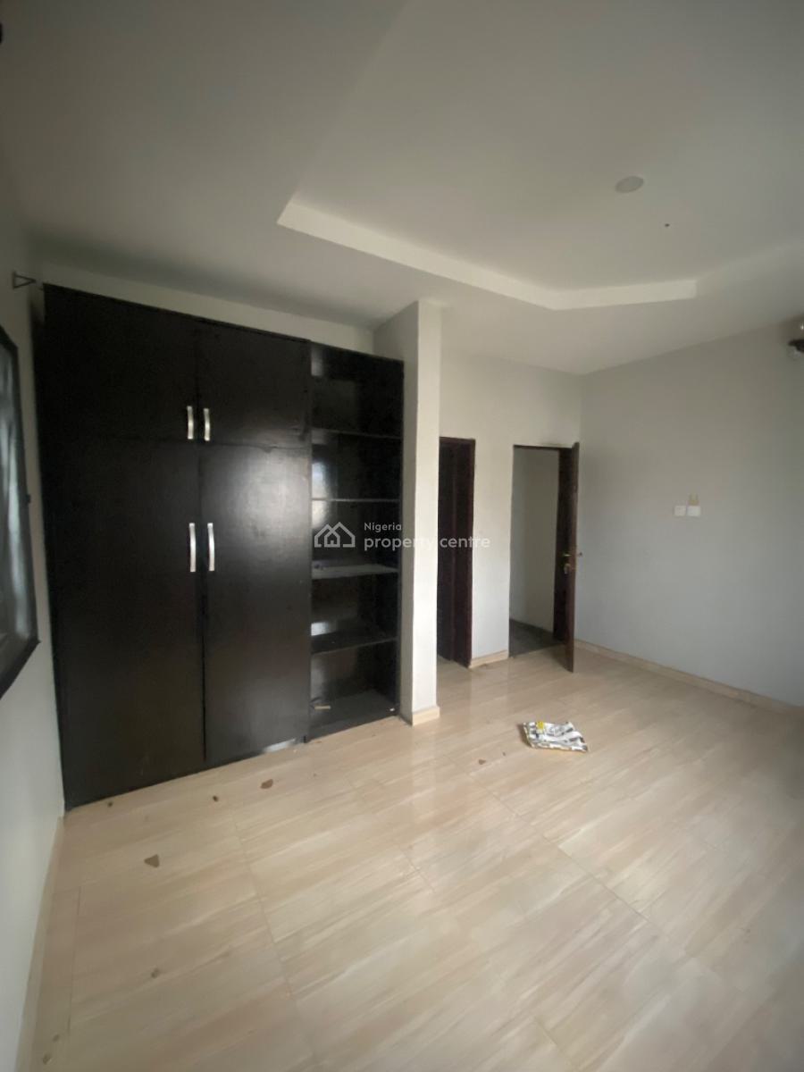 Luxury 2 Bedroom Apartment (upstairs), Alashela, Ogombo, Ajah, Lagos, Flat / Apartment for Rent