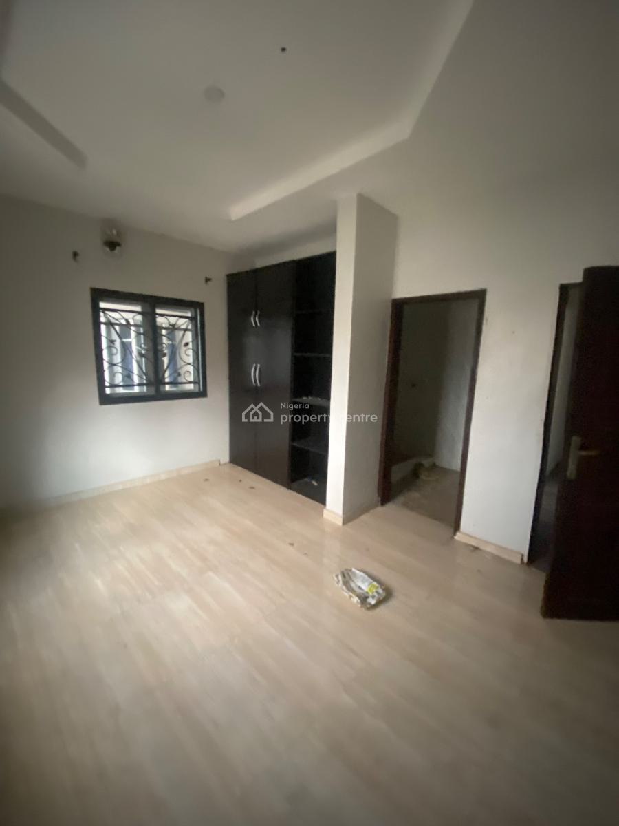 Luxury 2 Bedroom Apartment (upstairs), Alashela, Ogombo, Ajah, Lagos, Flat / Apartment for Rent