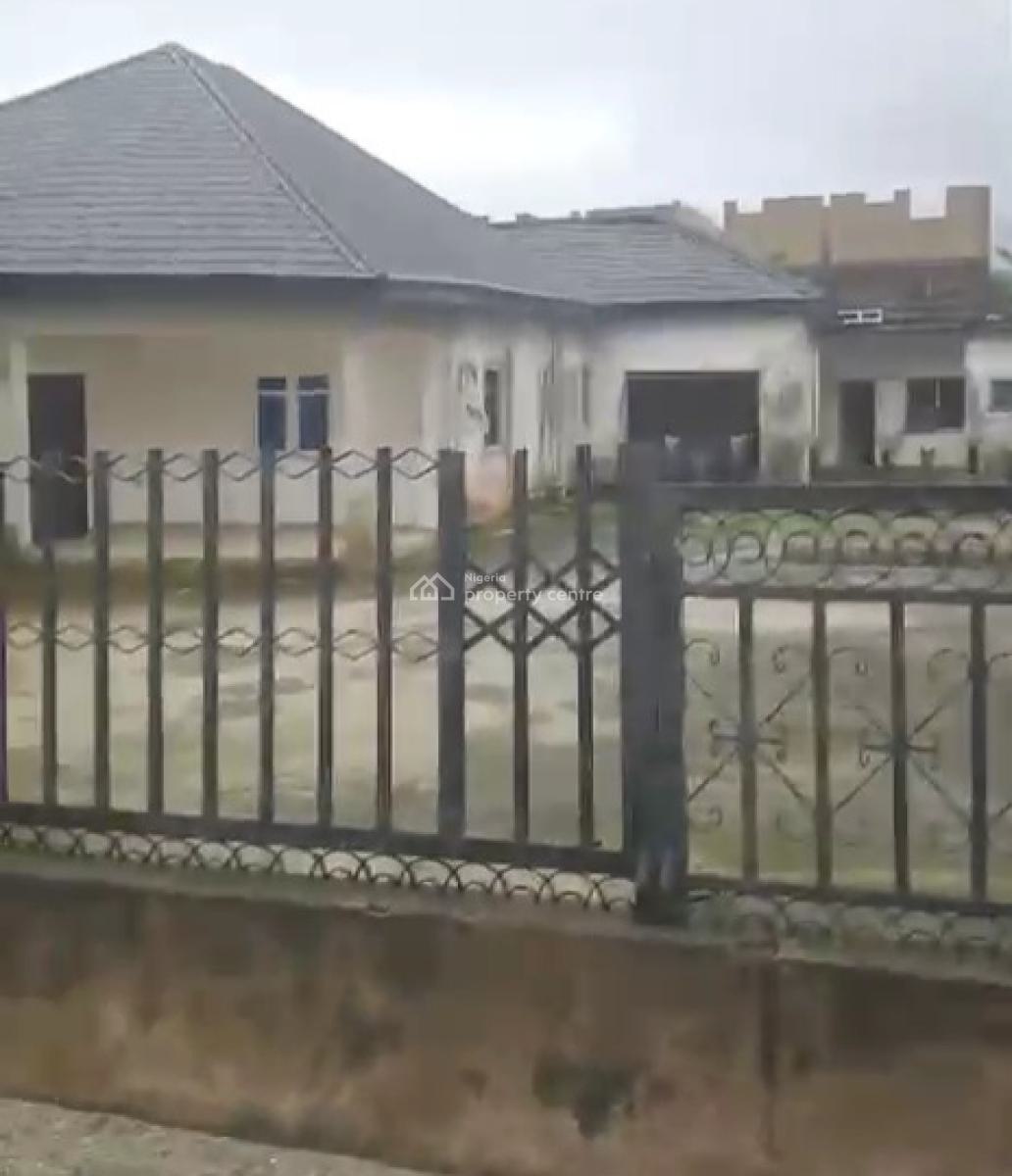 4 Bedrooms Bungalow with Bq on a 100ft By 100ft Land, Boundary Road, Main Gra, Benin, Oredo, Edo, House for Sale
