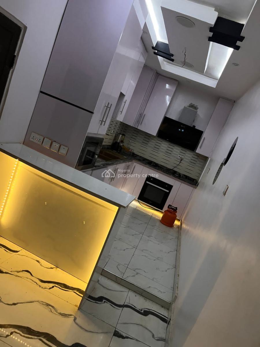 a Luxury 2 Bedroom Flat, Lucky Fiber Road, Ikorodu, Lagos, Flat / Apartment for Rent