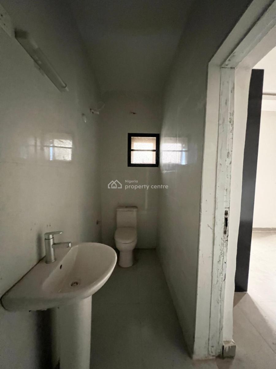 Sharp Newly Built 3 Bedroom Apartment with Bq, Ikota, Lekki, Lagos, Flat / Apartment for Rent