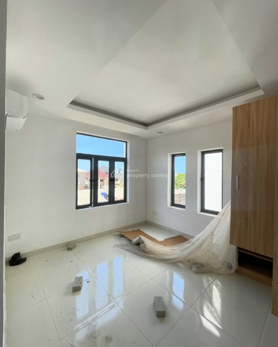 2 Bedroom Flat, Ologolo, Lekki, Lagos, Flat / Apartment for Rent