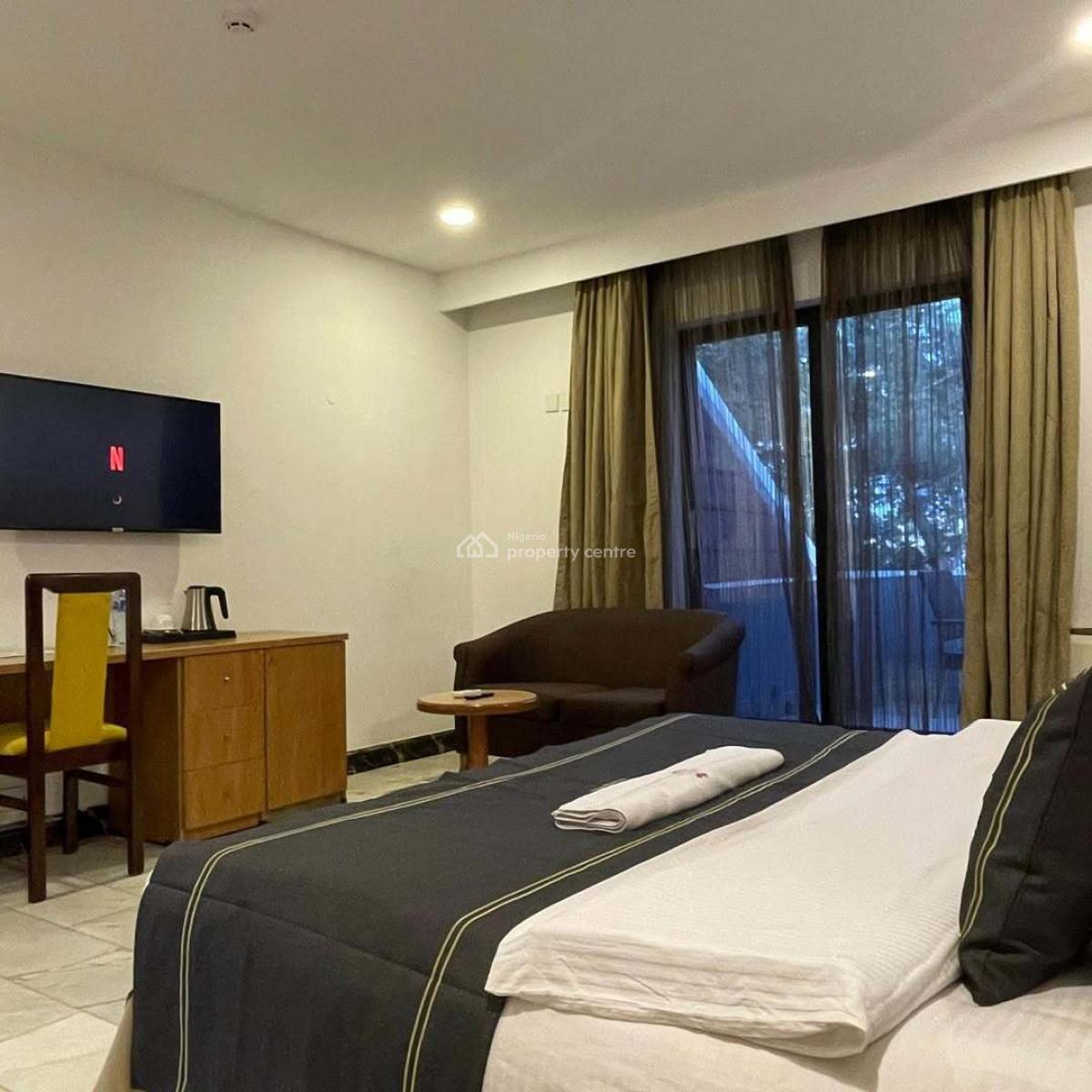 Smart Luxury  28 Rooms Hotel, Maitama District, Abuja, Hotel / Guest House for Sale