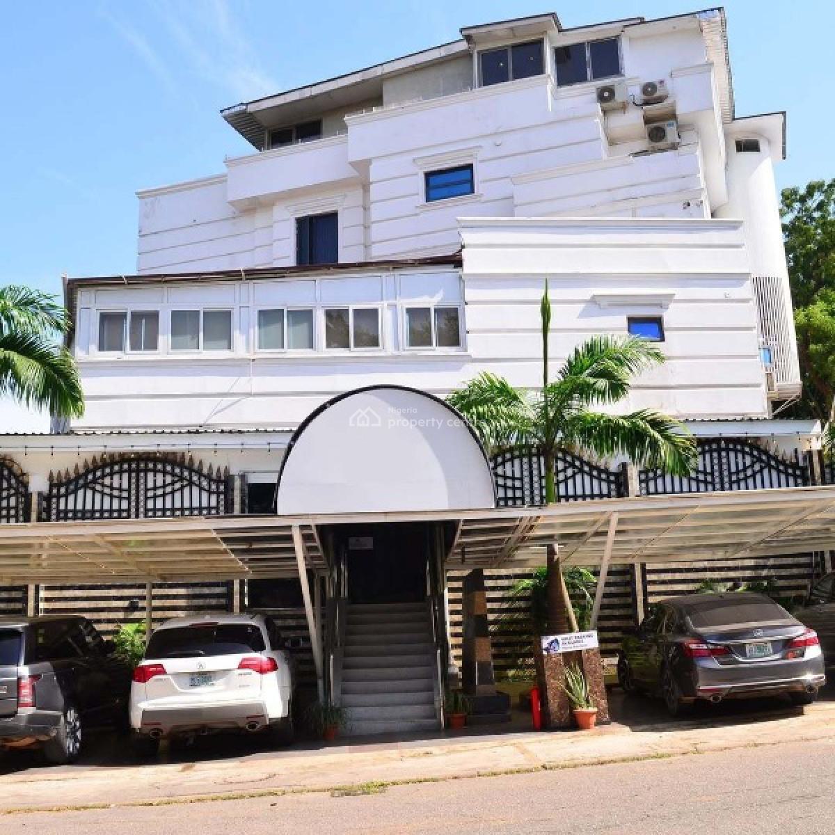 Smart Luxury  28 Rooms Hotel, Maitama District, Abuja, Hotel / Guest House for Sale