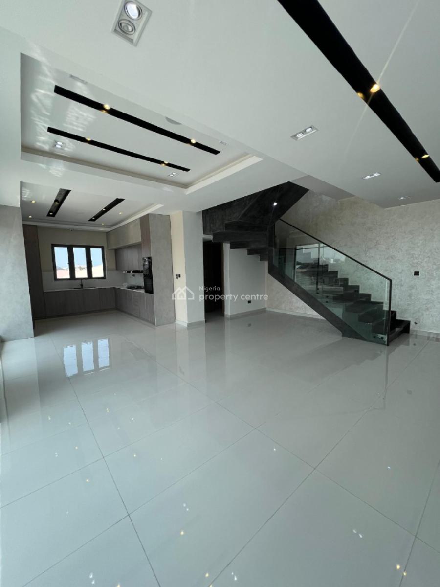 Newly Built 4 Bedroom Maisonette, Lekki Phase 1, Lekki, Lagos, Flat / Apartment for Rent