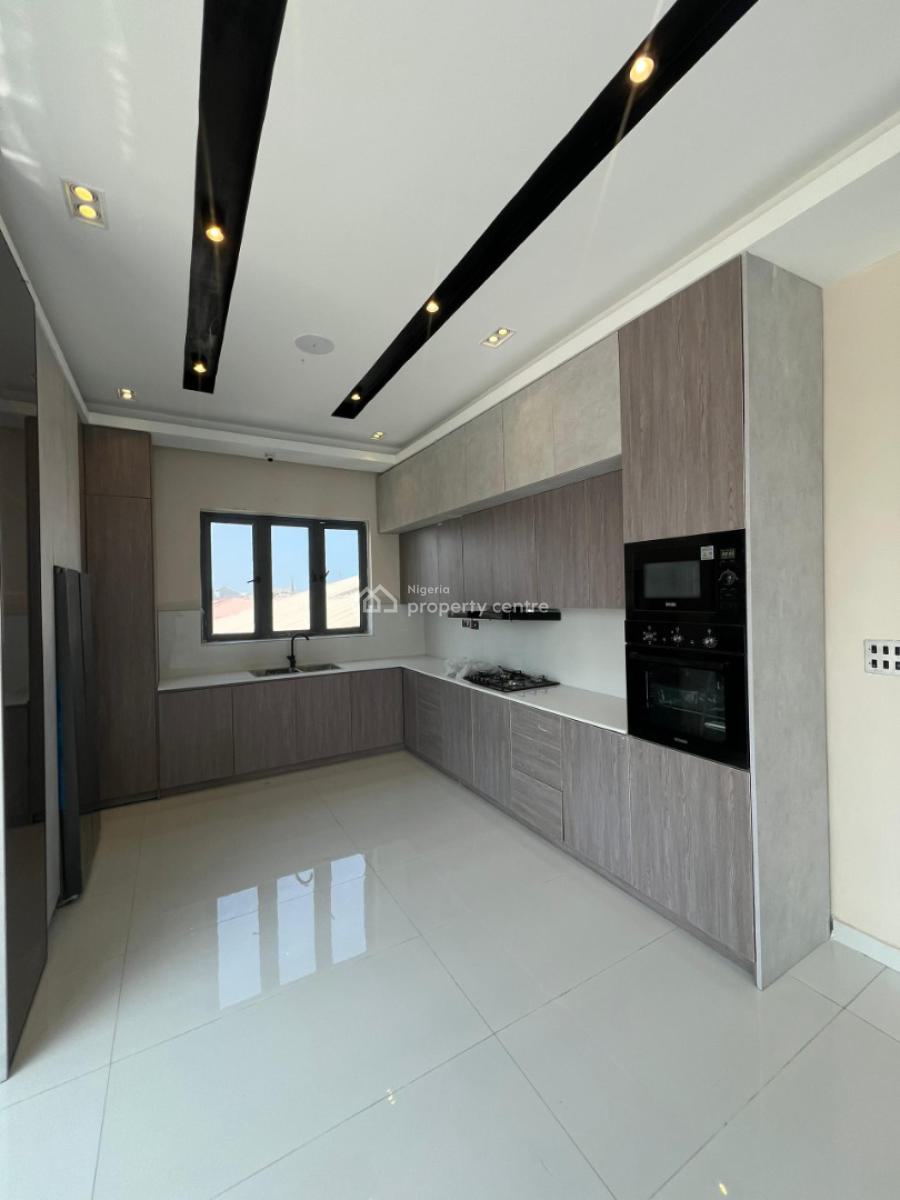 Newly Built 4 Bedroom Maisonette, Lekki Phase 1, Lekki, Lagos, Flat / Apartment for Rent