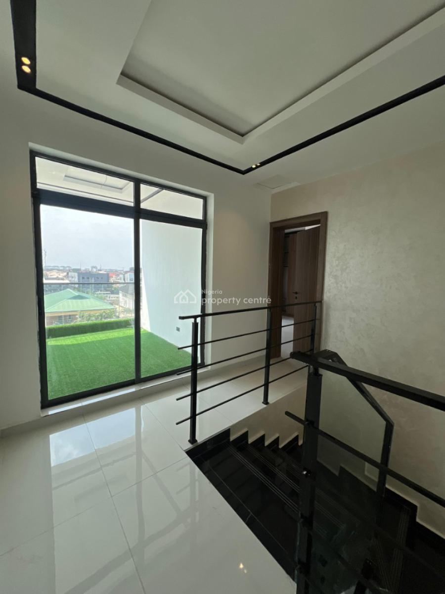 Newly Built 4 Bedroom Maisonette, Lekki Phase 1, Lekki, Lagos, Flat / Apartment for Rent