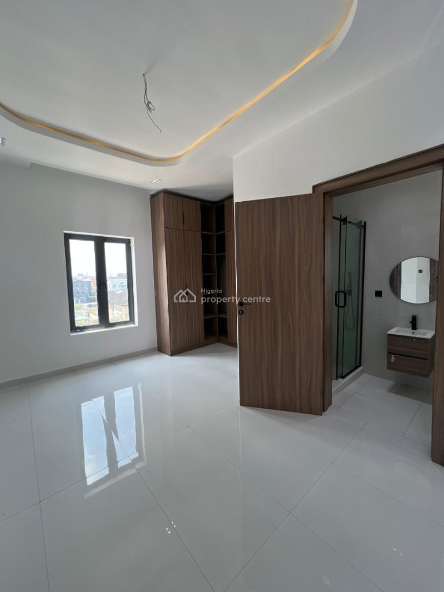 Newly Built 4 Bedroom Maisonette, Lekki Phase 1, Lekki, Lagos, Flat / Apartment for Rent