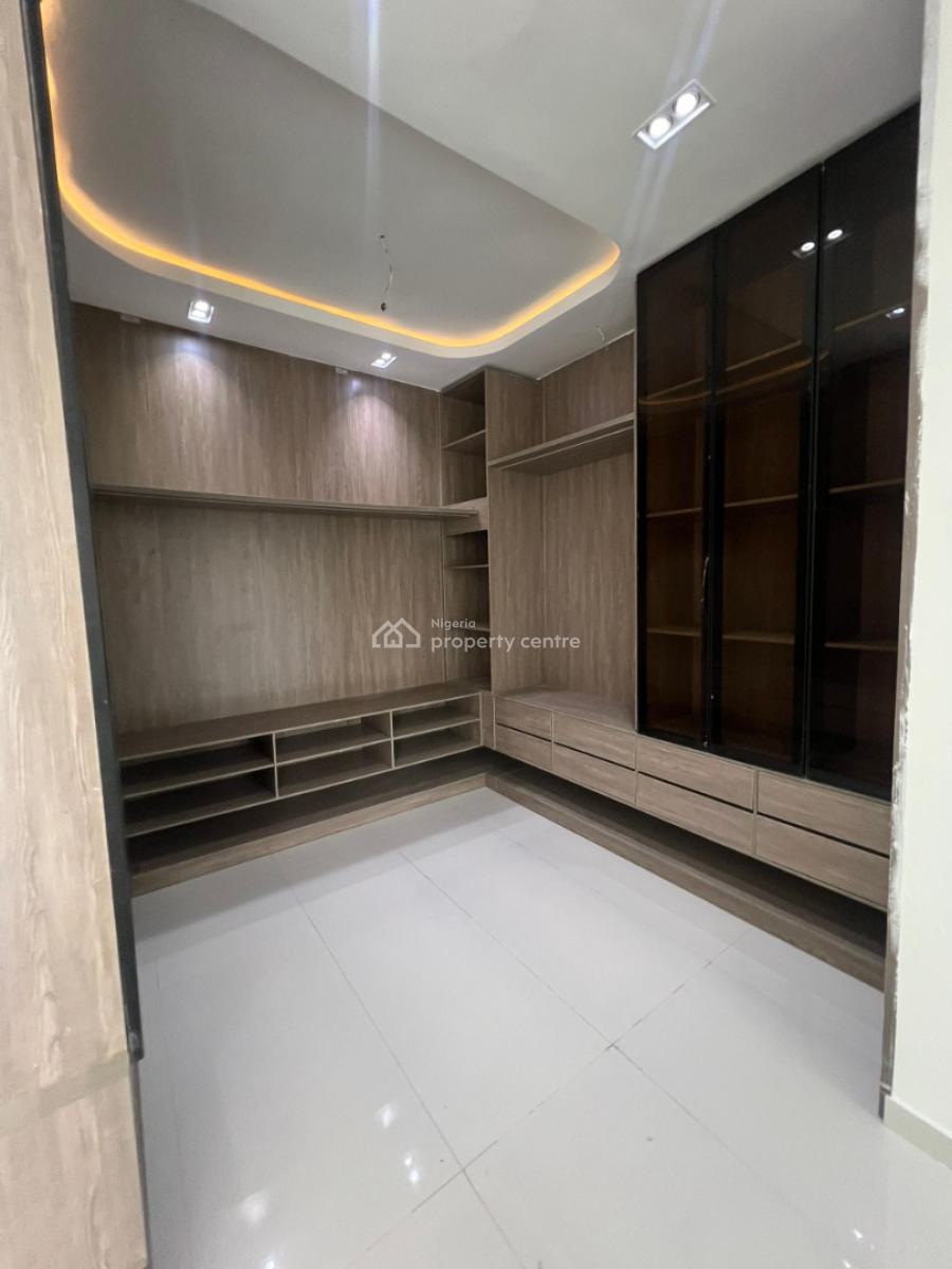 Newly Built 4 Bedroom Maisonette, Lekki Phase 1, Lekki, Lagos, Flat / Apartment for Rent