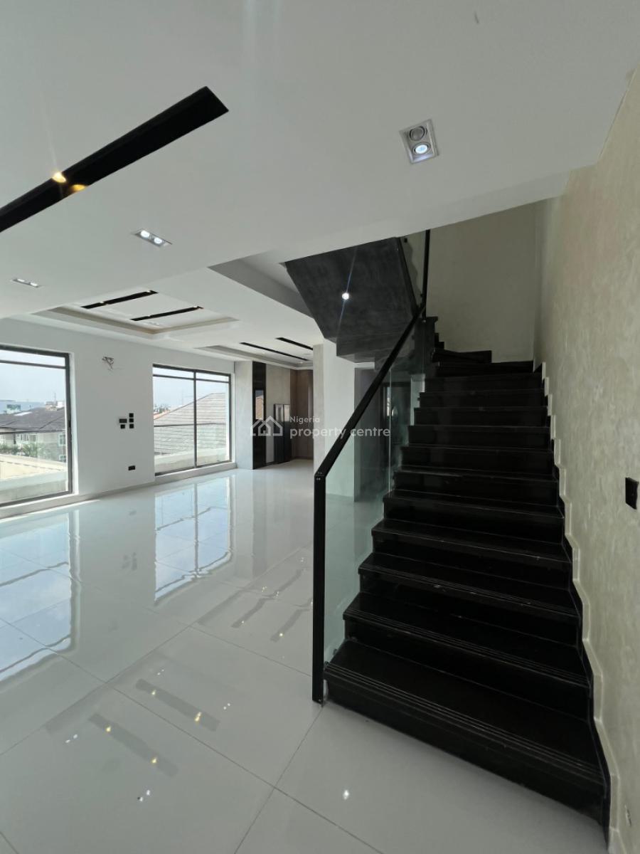 Newly Built 4 Bedroom Maisonette, Lekki Phase 1, Lekki, Lagos, Flat / Apartment for Rent