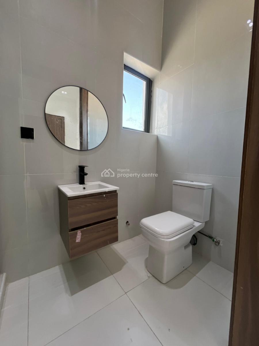 Newly Built 4 Bedroom Maisonette, Lekki Phase 1, Lekki, Lagos, Flat / Apartment for Rent