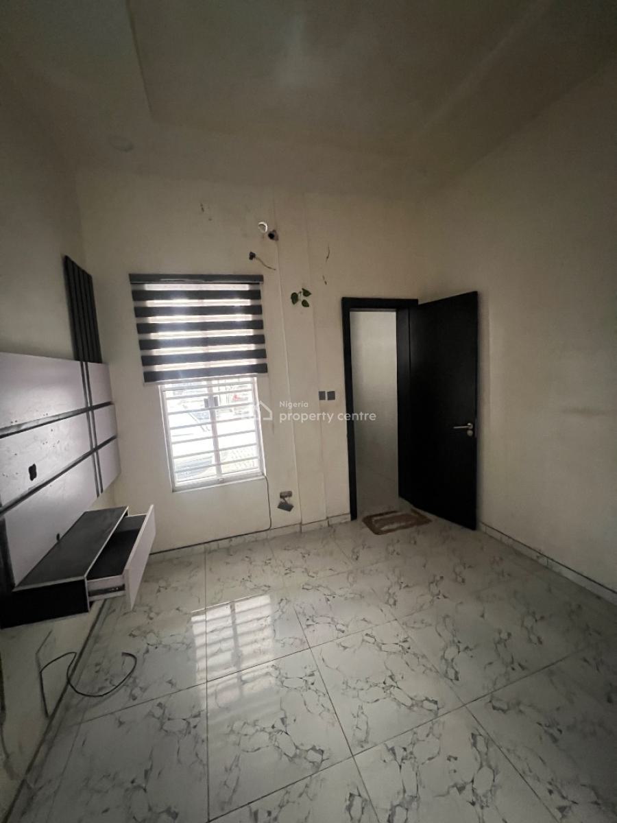 Room in a Duplex  for 5 Months, Emcel Garden Off Orchid Road, Lekki, Lagos, Self Contain (single Rooms) for Rent