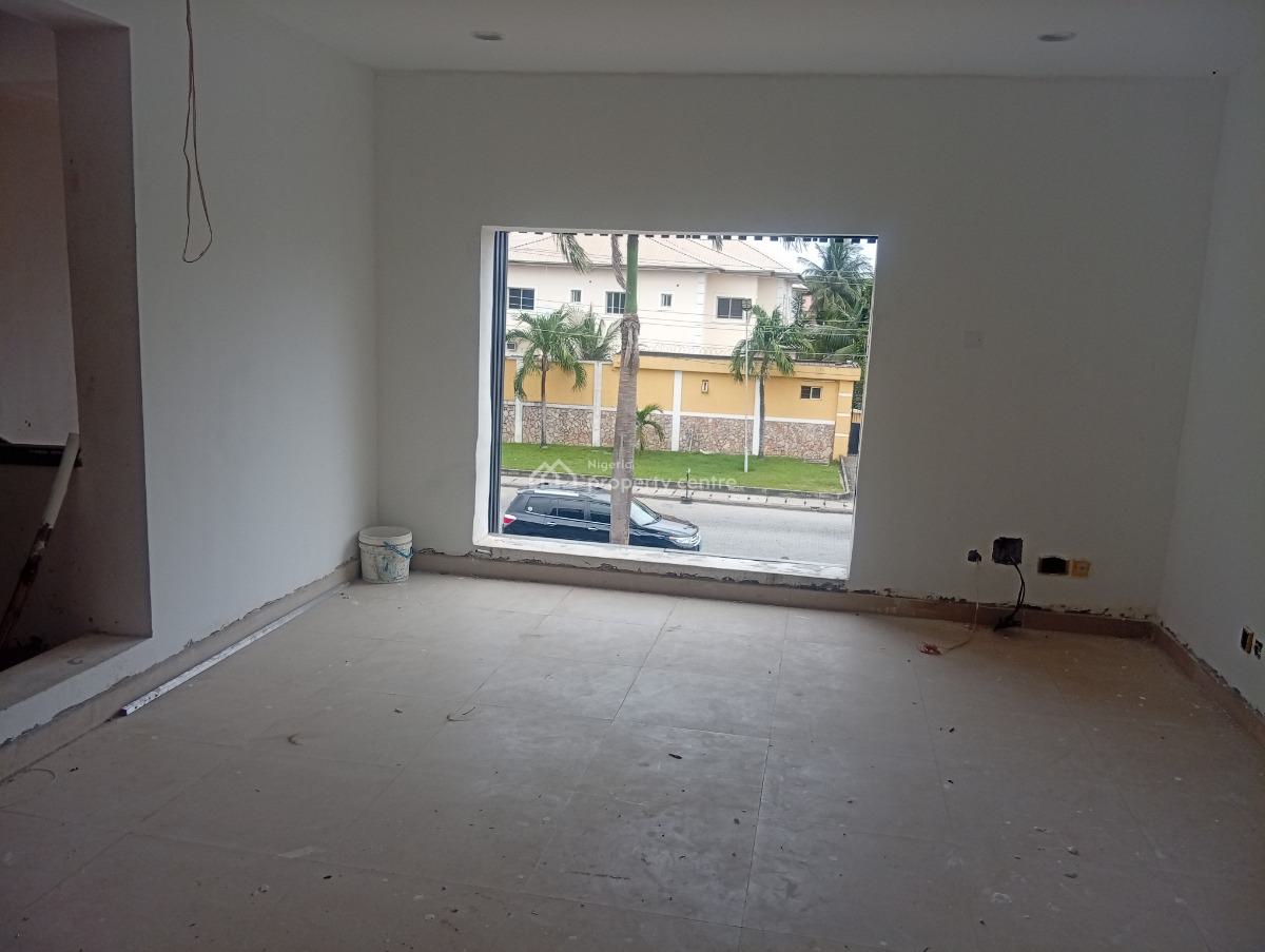 Shop Spaces with Private Toilet in Lekki Phase 1., Lekki Phase 1, Lekki Phase 1, Lekki, Lagos, Shop for Rent