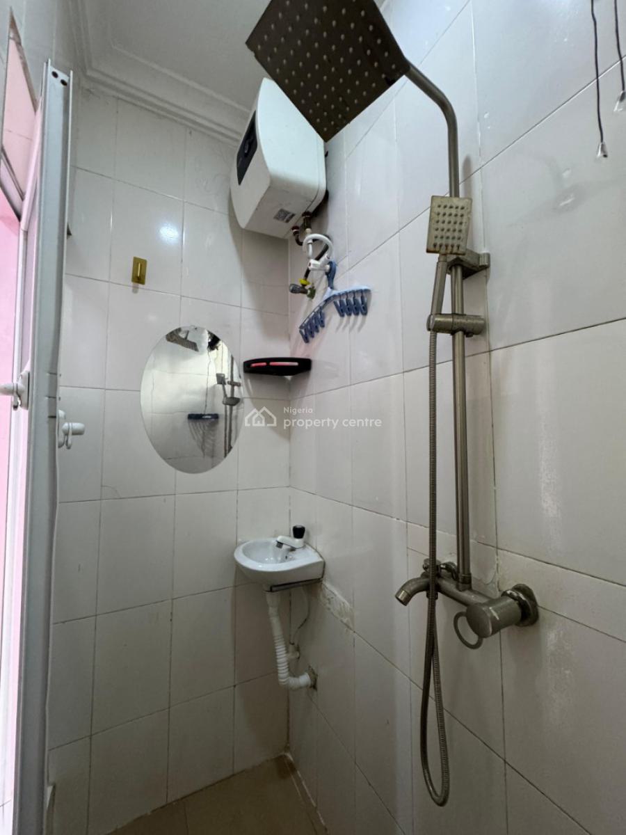a Luxury and Neatly Furnished Miniflat Available, Alagomeji, Alagomeji, Yaba, Lagos, Mini Flat (room and Parlour) Short Let