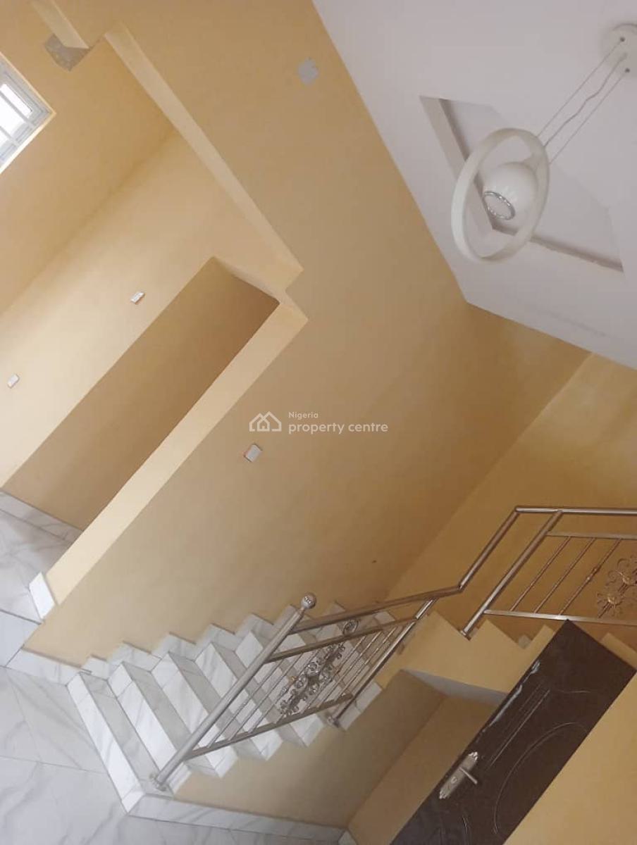 3bedroom Semi Detached Duplex with Gate House at Magodo Phase 1, Harmony Estate Magodo Gra Phase 1, Gra Phase 1, Magodo, Lagos, Semi-detached Duplex for Rent