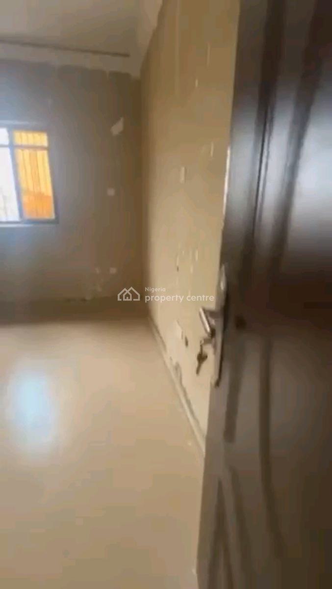a Decent and Standard Roomself Con, Upstairs with Pop, Carpark, Off Ilaje Rod, Bariga, Shomolu, Lagos, Self Contain (single Rooms) for Rent