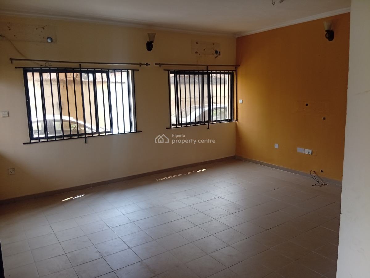 a Give Away 4 Bedroom Semi Detached Duplex in Lekki Phase 1, Lekki Phase 1, Lekki Phase 1, Lekki, Lagos, Semi-detached Duplex for Rent