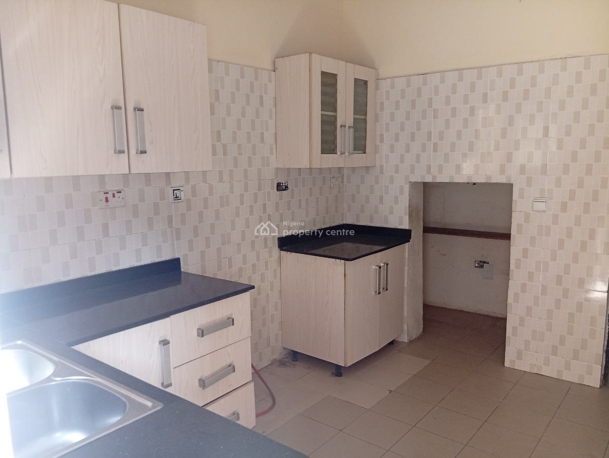 a Give Away 4 Bedroom Semi Detached Duplex in Lekki Phase 1, Lekki Phase 1, Lekki Phase 1, Lekki, Lagos, Semi-detached Duplex for Rent