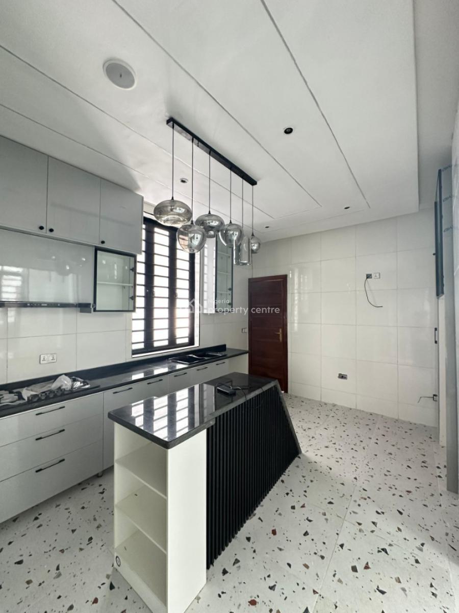 5-bedroom Fully Detached Duplex with Bq & Private Swimming Pool, Lekki, Lagos, Detached Duplex for Sale