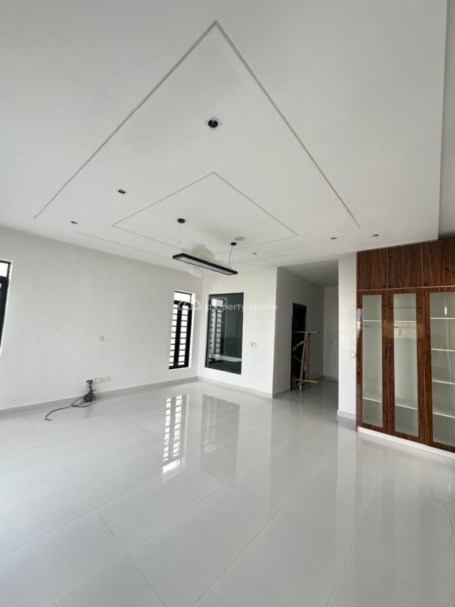 5-bedroom Fully Detached Duplex with Bq & Private Swimming Pool, Lekki, Lagos, Detached Duplex for Sale