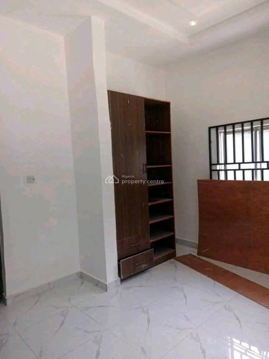 Standard Pop 3 Bedroom Flat with Steady Power Supply, Rd Road Off Okporo Rd Rumuodara, Rumuodara, Port Harcourt, Rivers, Flat / Apartment for Rent