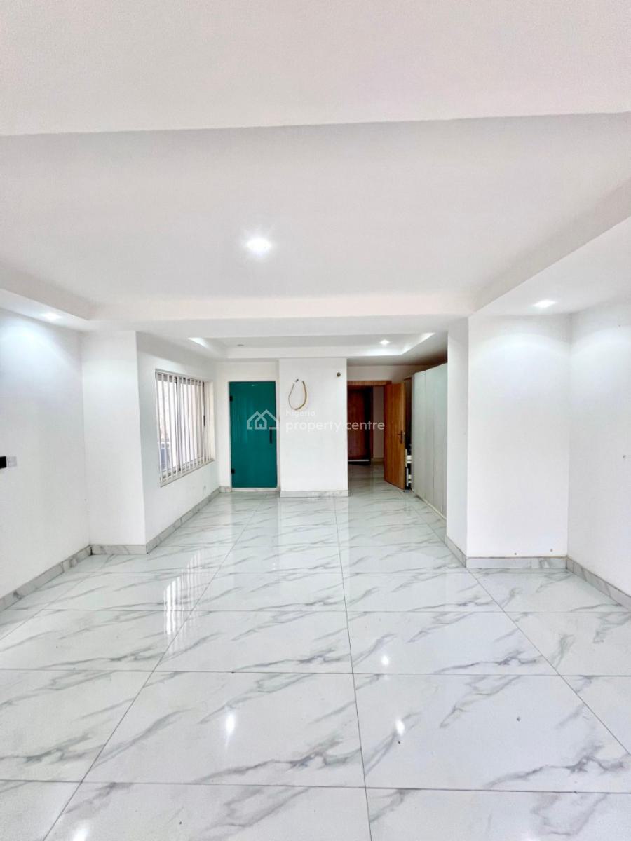 Spacious 3 Bedroom Apartment with Pool & Gym, Ikoyi, Lagos, Flat / Apartment for Rent