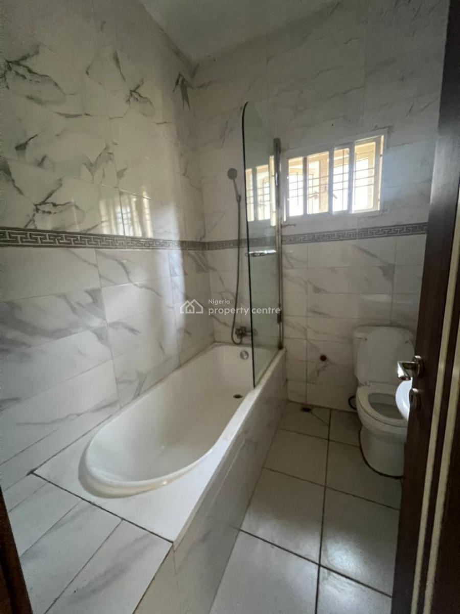Spacious 3 Bedroom Apartment, Katampe Extension, Katampe, Abuja, Flat / Apartment for Rent