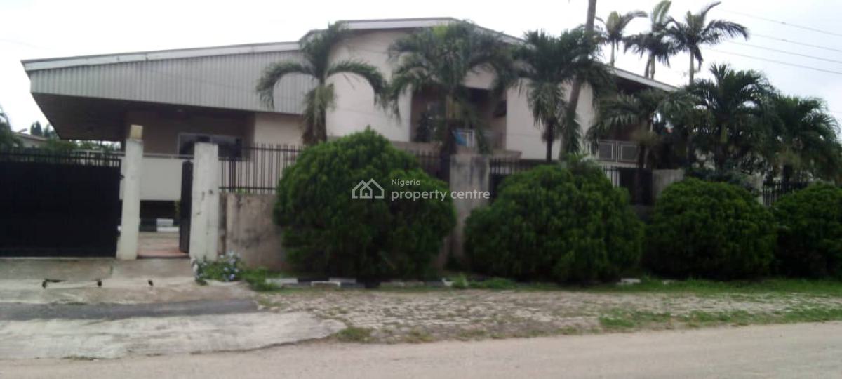 7 Bedroom Fully Detached House + 2 Room Staff Quarters, New Bodija, Ibadan, Oyo, Mixed-use Land for Sale