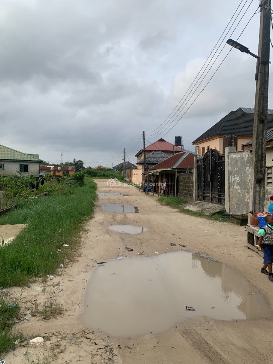 3 Bedroom Bungalow with a Shop, Abijo Gra Ext, Ajah, Lagos, Detached Bungalow for Sale